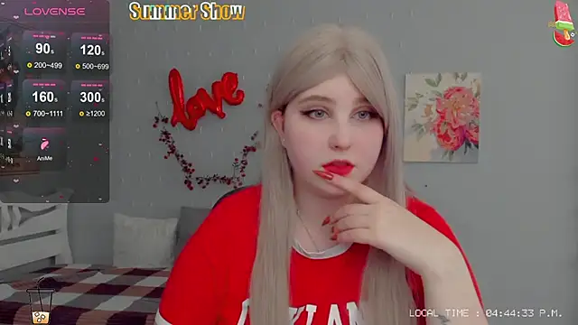 Crystal Chris online show from March 13, 2025, 2:44 pm