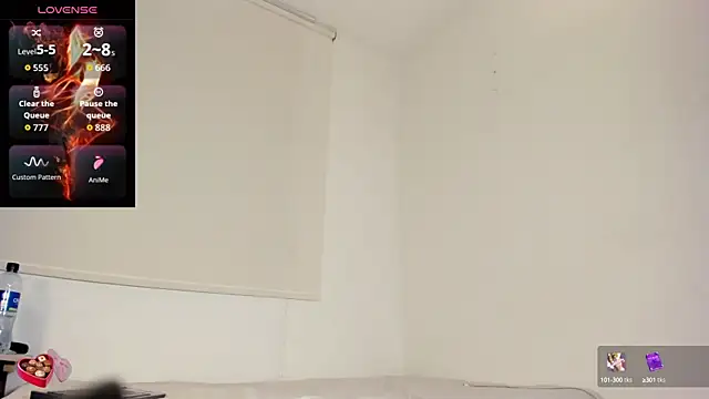 Snapshot of ChanelMillers_ chatting on October 6, 2025, 7:00 pm ChanelMillers online show from October 6, 2025, 7:00 pm