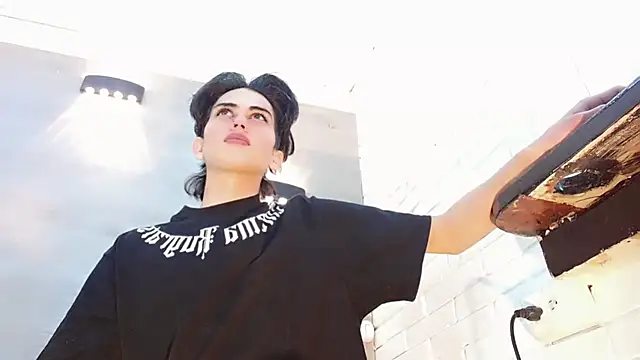 Daniela Pink  online show from September 13, 2025, 7:46 pm