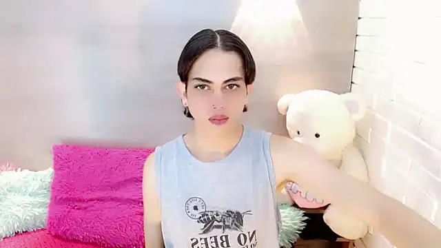 Daniela Pink  online show from September 24, 2025, 7:39 pm