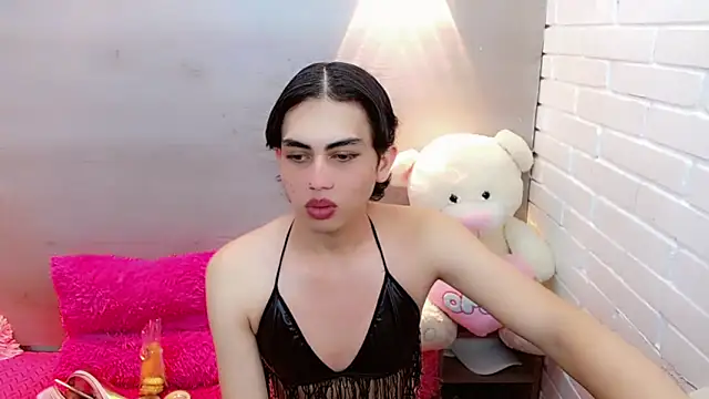 Daniela Pink  online show from September 30, 2025, 7:41 pm