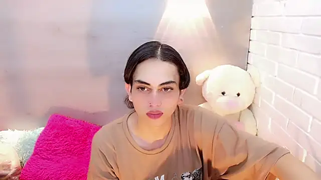 Daniela Pink  online show from October 9, 2025, 7:34 pm