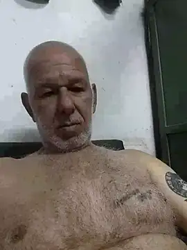 FabiQuilmes online show from March 1, 2025, 7:04 pm