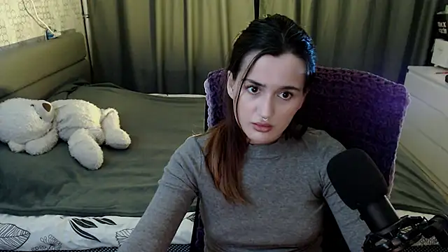 KiraYammy online show from December 19, 2024, 10:21 pm