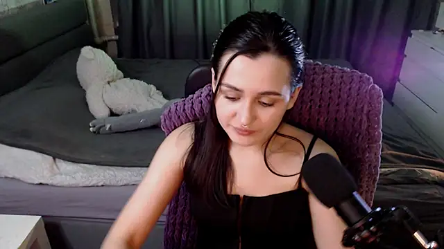 KiraYammy online show from December 27, 2024, 10:16 pm