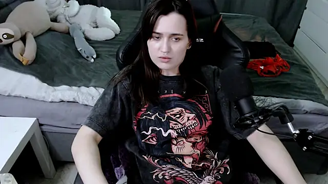 KiraYammy online show from January 25, 2025, 4:34 am