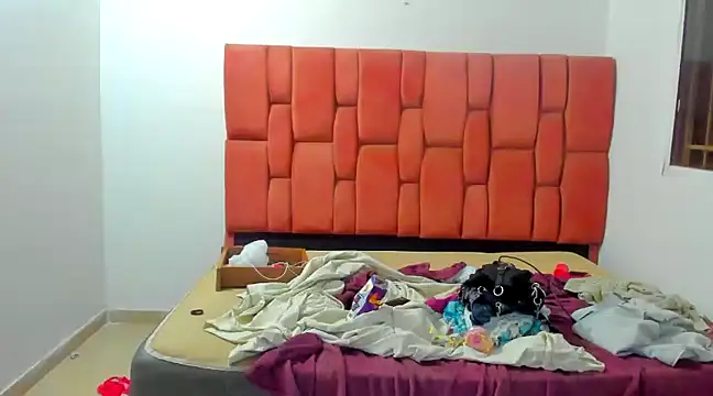 barbara anal squirt  online show from February 11, 2025, 4:22 am