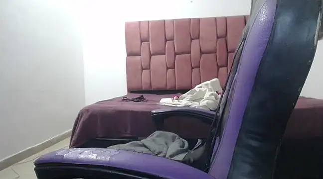 barbara anal squirt  online show from February 14, 2025, 3:22 am