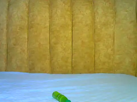 Snapshot of CarlaBeckky chatting on January 8, 2025, 4:11 pm CarlaBeckky online show from January 8, 2025, 4:11 pm