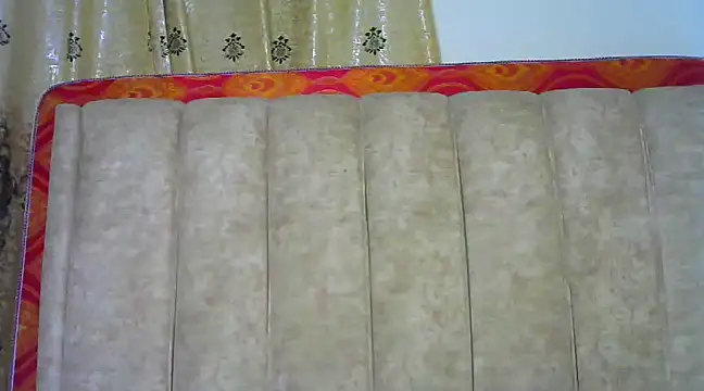 Snapshot of CarlaBeckky chatting on January 28, 2025, 1:29 am CarlaBeckky online show from January 28, 2025, 1:29 am