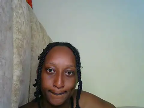 Snapshot of CarlaBeckky chatting on February 13, 2025, 12:46 am CarlaBeckky online show from February 13, 2025, 12:46 am