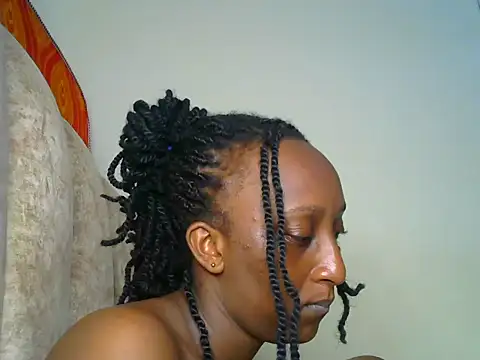 Snapshot of CarlaBeckky chatting on February 13, 2025, 3:50 am CarlaBeckky online show from February 13, 2025, 3:50 am