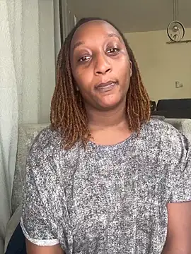 Snapshot of CarlaBeckky chatting on November 27, 2025, 6:32 pm CarlaBeckky online show from November 27, 2025, 6:32 pm