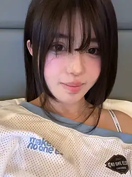 Snapshot of Duduludululu chatting on March 16, 2025, 12:44 pm Duduludululu online show from March 16, 2025, 12:44 pm