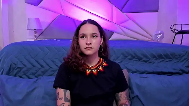 Snapshot of AnnyThompson_ chatting on January 18, 2025, 8:40 pm AnnyThompson online show from January 18, 2025, 8:40 pm