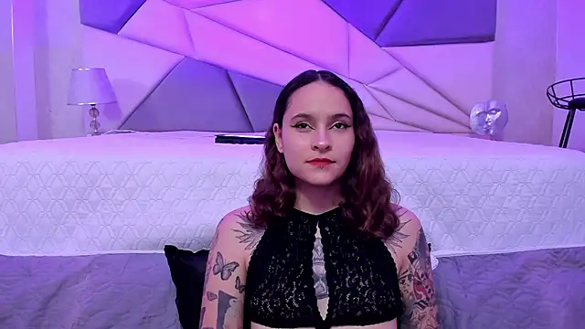 Snapshot of AnnyThompson_ chatting on January 24, 2025, 8:00 pm AnnyThompson online show from January 24, 2025, 8:00 pm