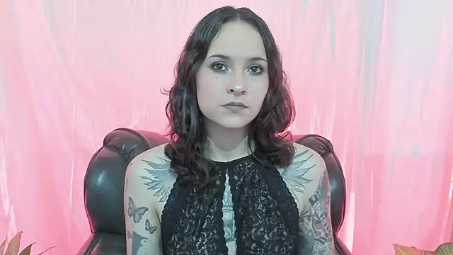Snapshot of AnnyThompson_ chatting on April 26, 2026, 10:02 am AnnyThompson online show from April 26, 2026, 10:02 am