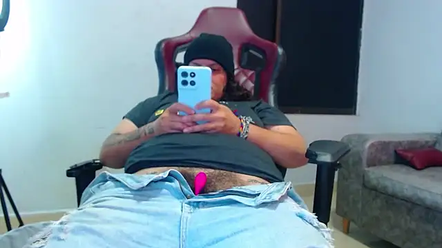 snowflake xxx online show from October 12, 2025, 1:48 am