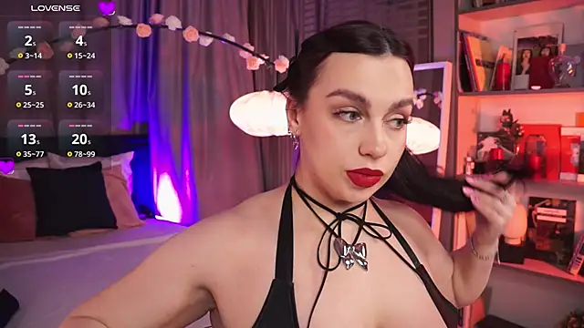 LunaNight online show from February 20, 2025, 8:58 pm