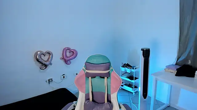 WandaDoll online show from February 17, 2025, 11:53 pm