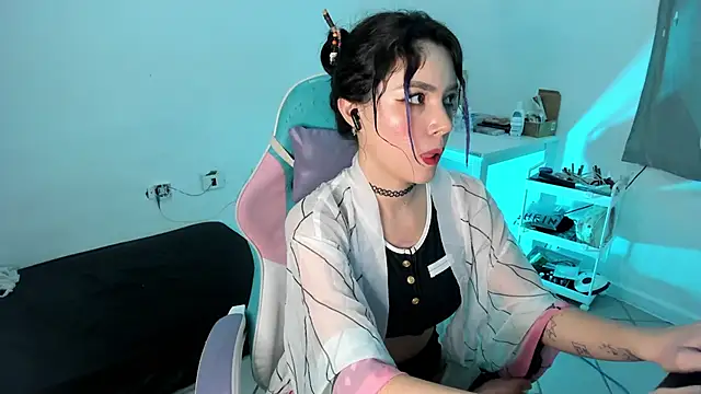 WandaDoll online show from March 18, 2025, 2:48 pm