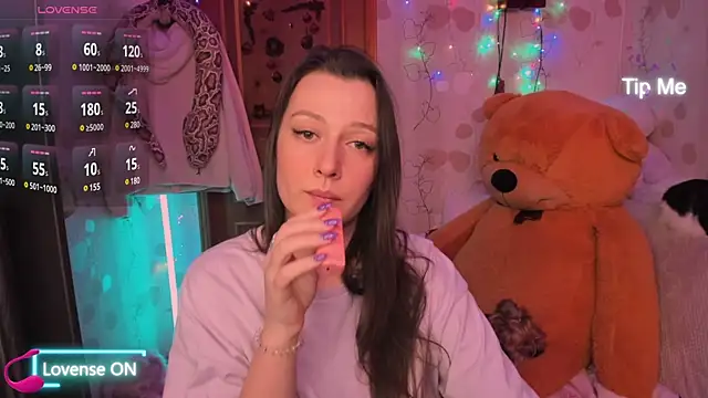 Snapshot of Lilly_Black88888 chatting on February 8, 2025, 6:33 pm Lilly Black88888 online show from February 8, 2025, 6:33 pm