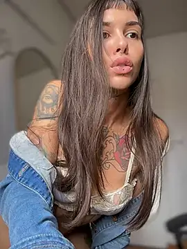 Snapshot of Nikatsu chatting on January 16, 2025, 4:18 pm Nikatsu online show from January 16, 2025, 4:18 pm