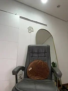 Snapshot of Nikatsu chatting on March 8, 2025, 9:18 pm Nikatsu online show from March 8, 2025, 9:18 pm