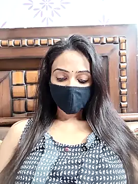 Snapshot of Yours-Bebo chatting on May 8, 2026, 9:14 am Yours-Bebo online show from May 8, 2026, 9:14 am