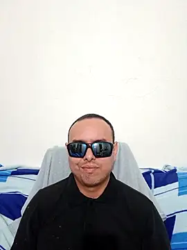 ElSunEagle online show from June 12, 2026, 2:54 am