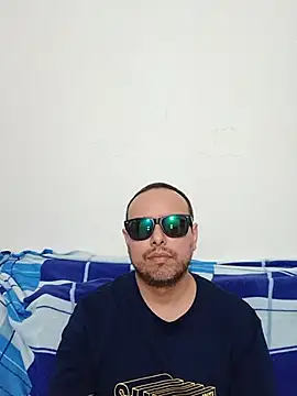 ElSunEagle online show from June 21, 2026, 2:47 am