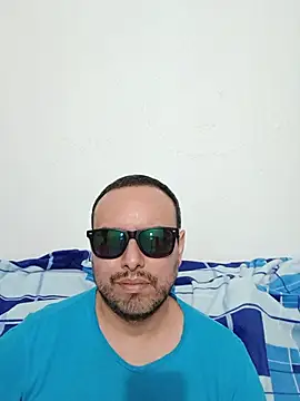 ElSunEagle online show from June 26, 2026, 2:27 am