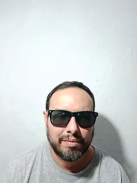 ElSunEagle online show from August 2, 2026, 4:11 am