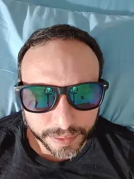 ElSunEagle online show from August 5, 2026, 4:04 am