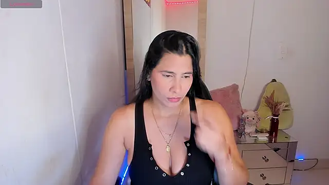 hellensexy online show from May 16, 2026, 9:57 pm