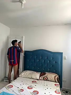 Leonarrrd 01 online show from January 22, 2025, 6:41 pm