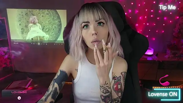 Kerry Kirk online show from February 9, 2026, 11:31 pm