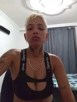 Snapshot of Dirty_Zoe chatting on August 6, 2026, 3:52 am Dirty Zoe online show from August 6, 2026, 3:52 am