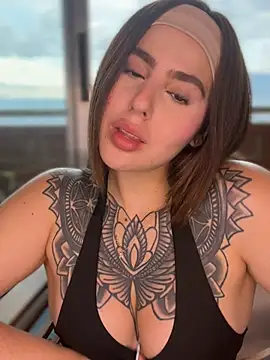 ValerieHilton online show from February 3, 2025, 10:21 pm