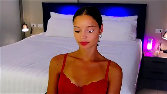 wow Mia online show from February 15, 2025, 2:04 am