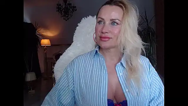 eyesangel22 online show from December 23, 2024, 10:42 am