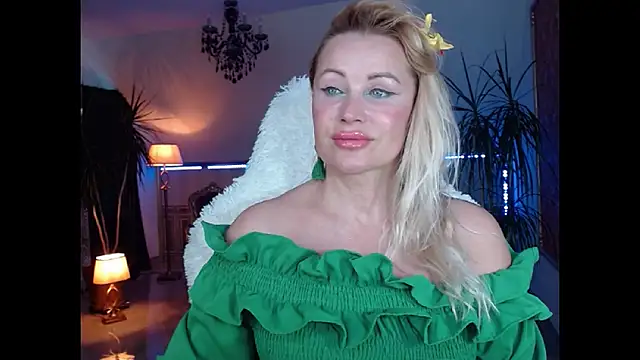 eyesangel22 online show from December 28, 2024, 1:17 pm