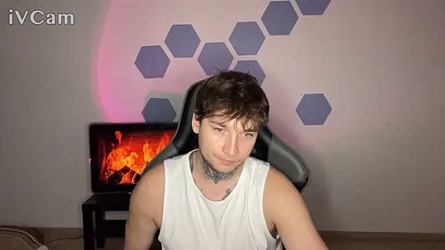 Chris Tyson online show from November 21, 2025, 11:14 pm