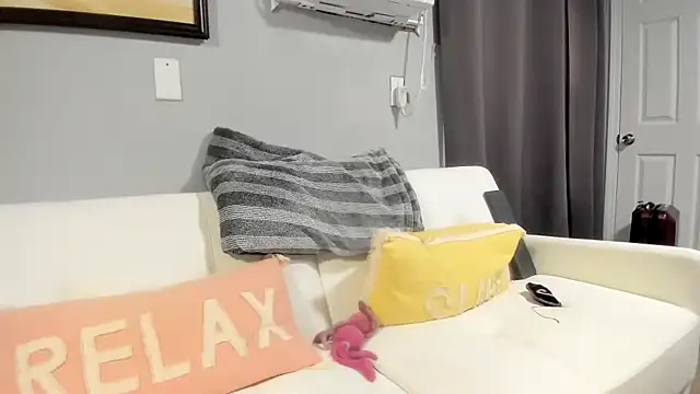 Persiasparadise online show from November 24, 2025, 2:33 am