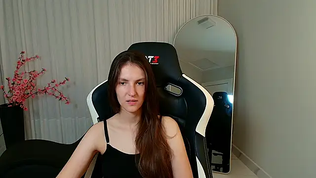 upssnowy online show from November 2, 2025, 5:59 pm