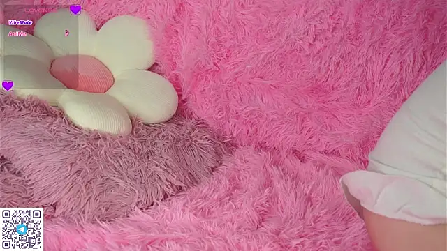 AmiLewis online show from February 24, 2025, 4:16 am