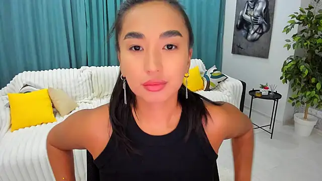 Snapshot of worldofkim chatting on January 19, 2025, 12:28 pm worldofkim online show from January 19, 2025, 12:28 pm