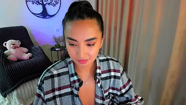 Snapshot of worldofkim chatting on September 25, 2025, 1:15 pm worldofkim online show from September 25, 2025, 1:15 pm