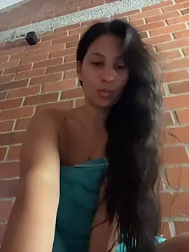 sofi johansson online show from April 14, 2026, 7:20 pm