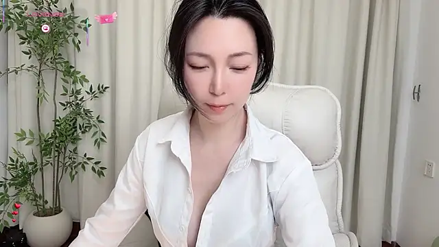Snapshot of Ada-xixi chatting on April 25, 2026, 11:46 am Ada-xixi online show from April 25, 2026, 11:46 am